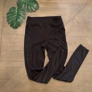 💃🏼BOGO Forever 21 Mesh Yoga Pants Black S